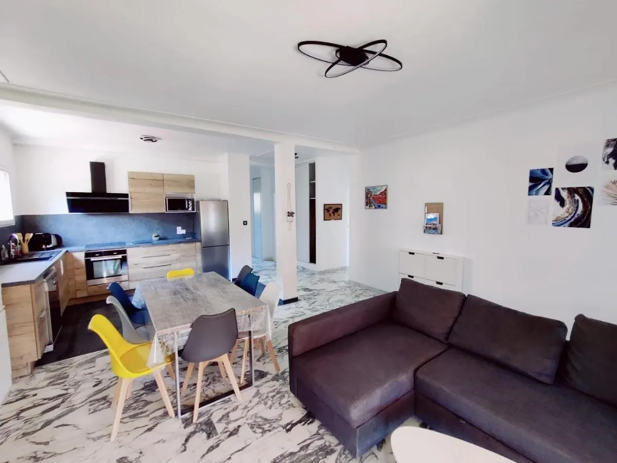 Apartmán La Villa Castel - Haut De Villa - Parkings- 3 Chambres - 8 Couchages - Jardin - Barbecue Cagnes-sur-Mer