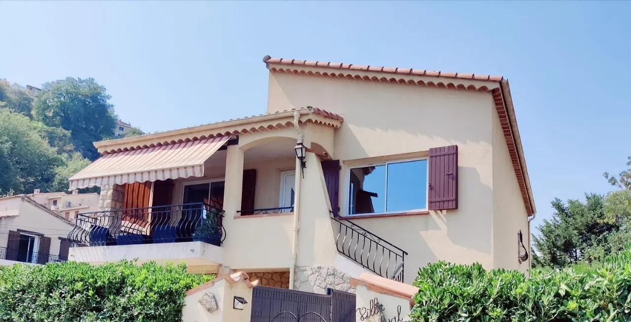 La Villa Castel - Haut De Villa - Parkings- 3 Chambres - 8 Couchages - Jardin - Barbecue Cagnes-sur-Mer 0*,